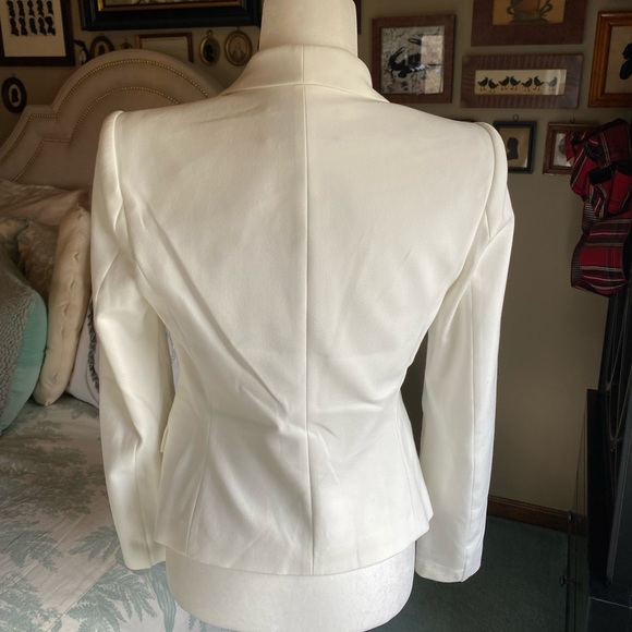 BCBG MaxAzria Cream Blazer - Picture 4 of 12